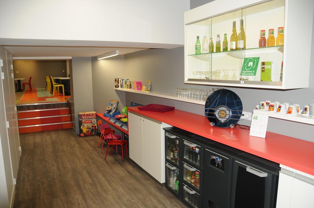 Отель Ibis Styles Chambery Centre Gare Экстерьер фото
