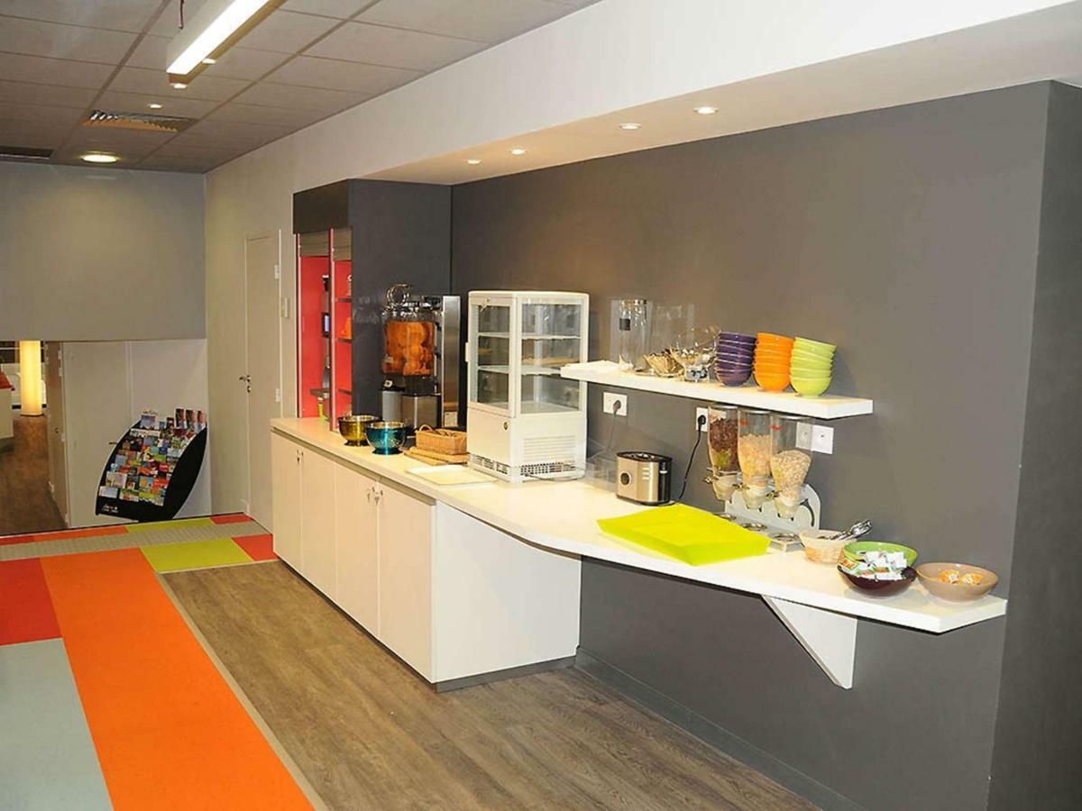Отель Ibis Styles Chambery Centre Gare Экстерьер фото